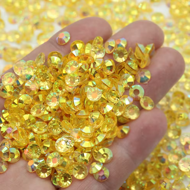 Topaz Rhinestones 50g