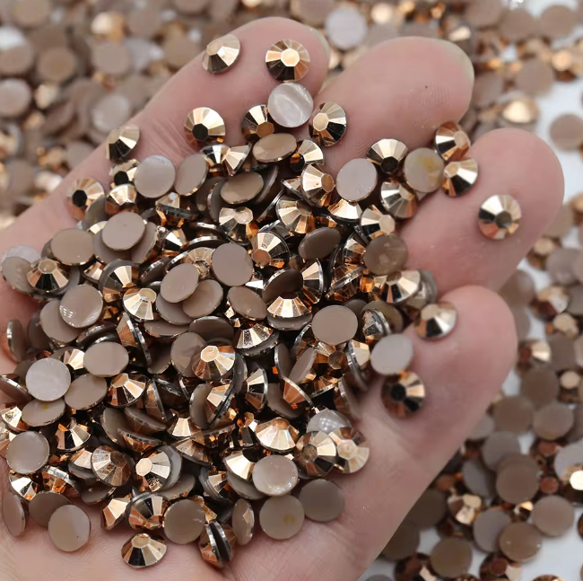 Latte Brown Rhinestones 50g