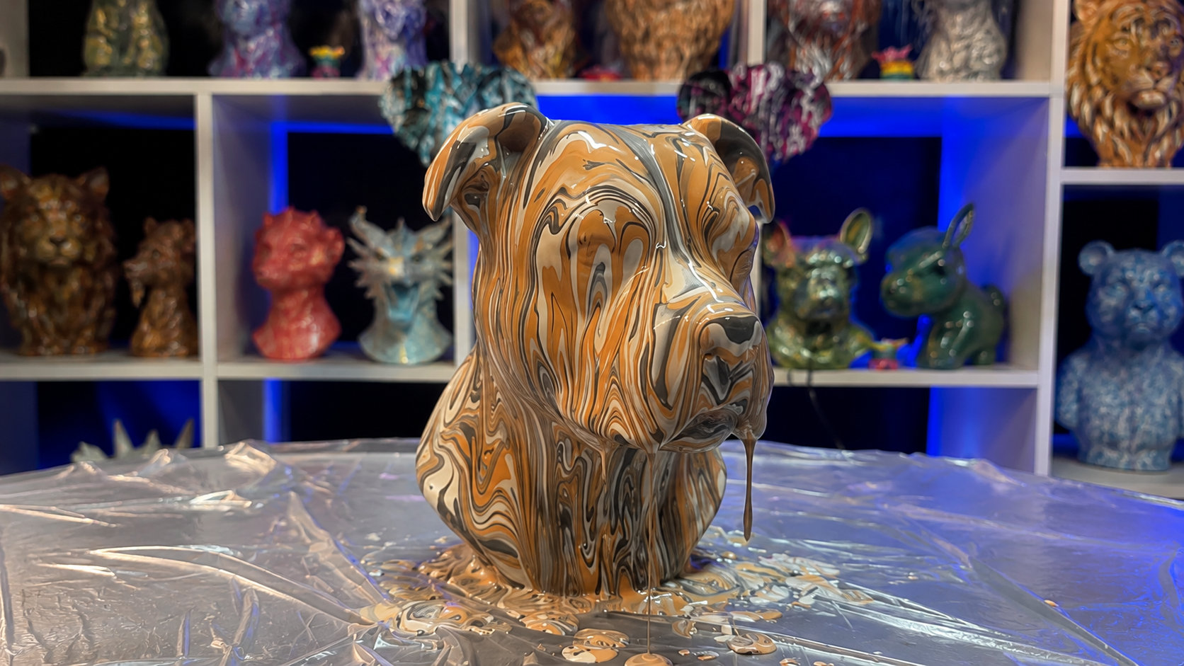 Load video: Artist painting an original animal portrait by hand — White Glove Art