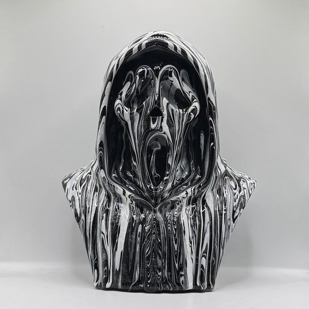 Hand-Painted Ghostface Figure – Scream Horror Ornament
