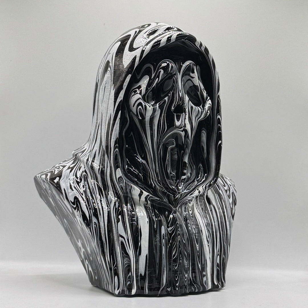 Hand-Painted Ghostface Figure – Scream Horror Ornament