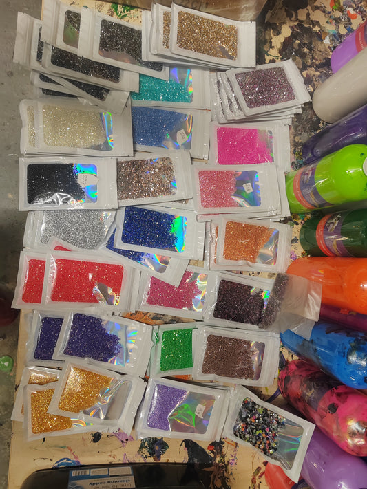 3.4kg of 2mm rhinestones