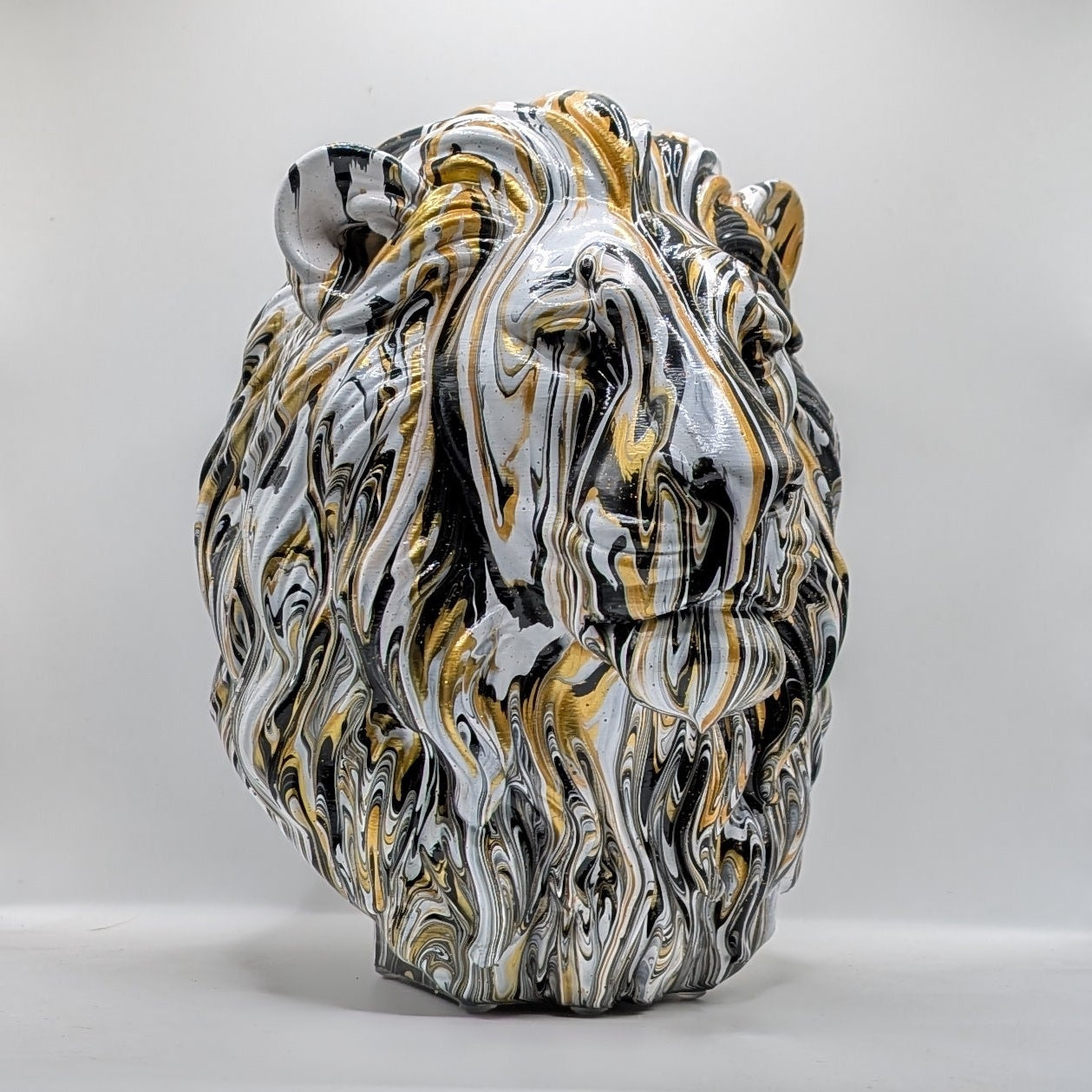 Lion Head – Hand Painted